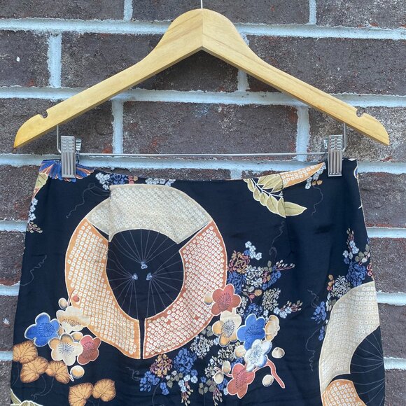 Vintage Clio Skirt Sz 10 Black Floral Umbrella Print Midi Asian Inspired Boho - Picture 3 of 14